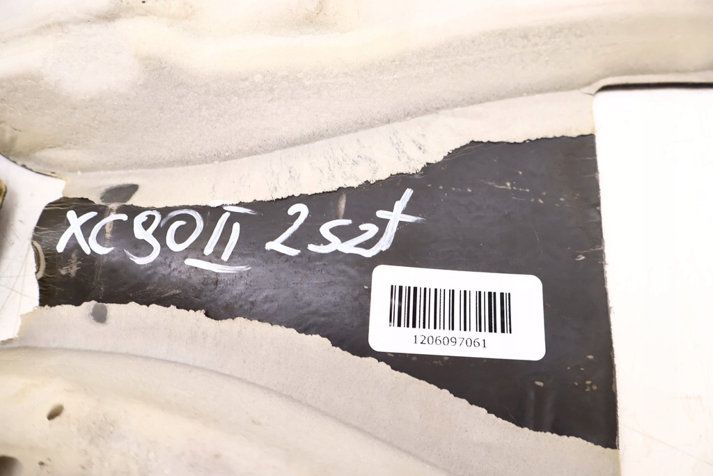 фото №7, Volvo xc90 ii обшивка килимок багажника 32241437