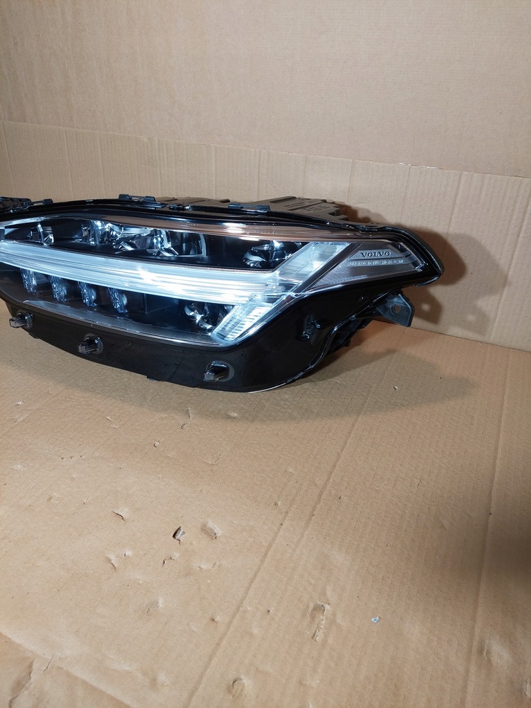 фото №3, Volvo xc90 ii 14r .лампа левая передняя