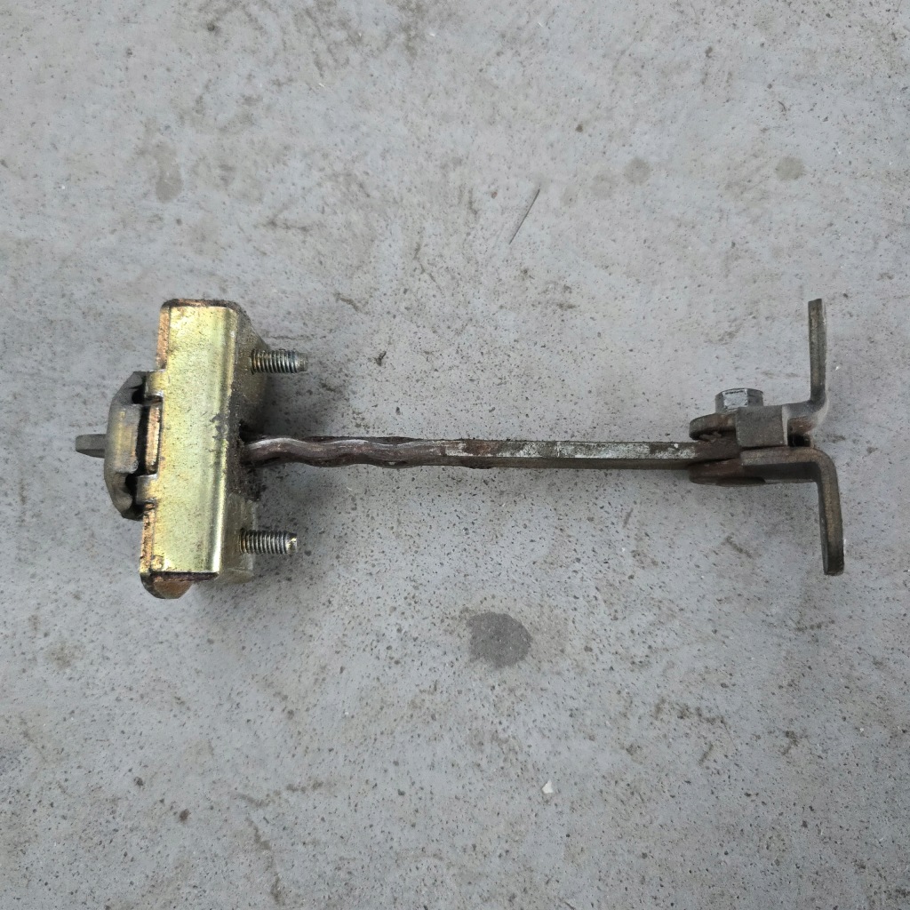 Купити Atego axor обмежувач двері лівих лівий 9737201416