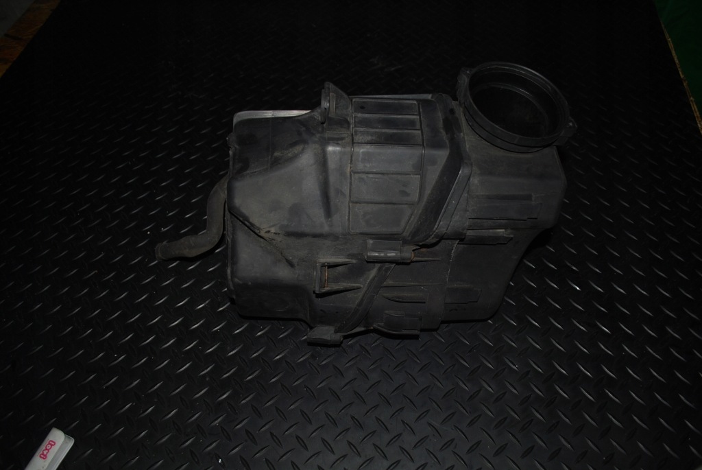 фото №1, Корпус фильтра воздуха audi a8 d3 3.0 tdi lift