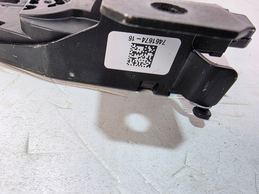 фото №6, Замок dogiąg крышки левый bmw x7 g07 lci 7461674 5a12991