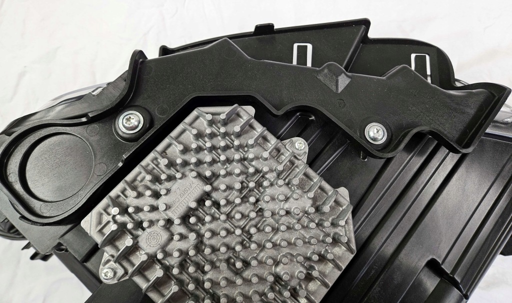 Правий фара перед maserati levante рестайлінг  trofeo full led 670159536 європа Недорого