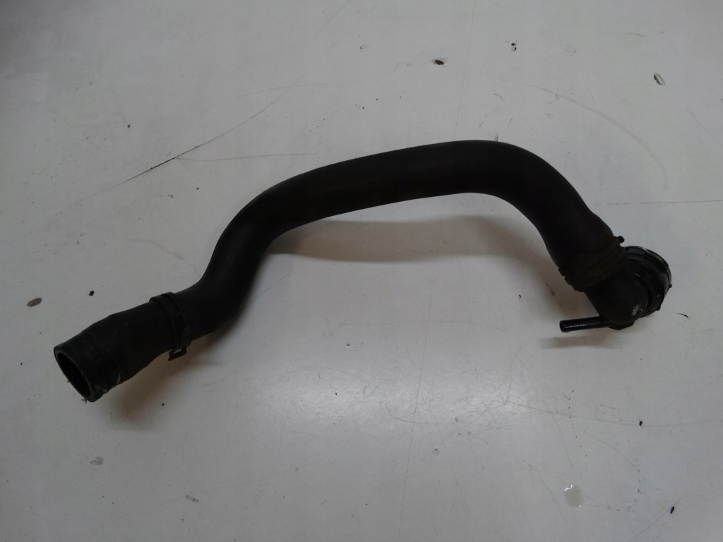 фото №1, Пабтрубок  шланг радиатора octavia ii 2.0tdi 1k0122291b