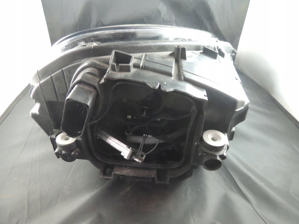 Фара лампа перед сторона левая porsche macan 95b 95b941015ad Недорого