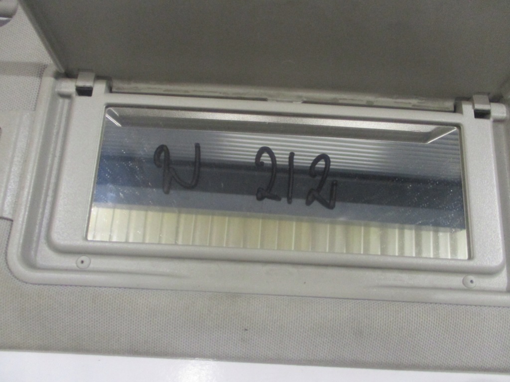 фото №6, Козырёк защита козырёк солнцезащитная правая mercedes w212