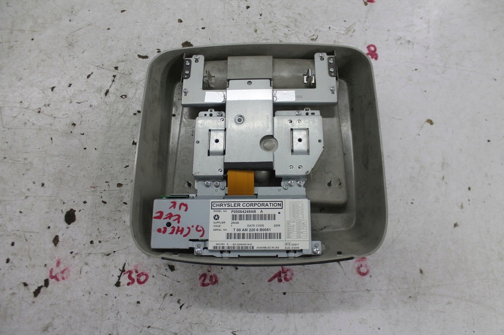 фото №5, Экран монитор dvd p05064249ab grand cherokee iii wk 04-10