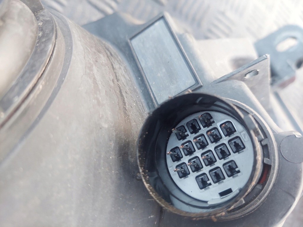 фото №11, Лампа перед передняя правая ксенон uk gx63-13w029-dd jaguar xf ii x260