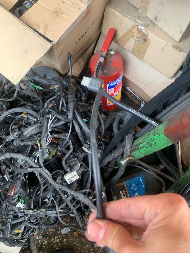 фото №6, Mercedes b klasa w246 штекер колодка кабель замка капот