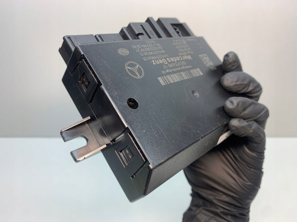 фото №5, Mercedes w206 w223 блок управления модуль фаркоп буксировочный a2239006135