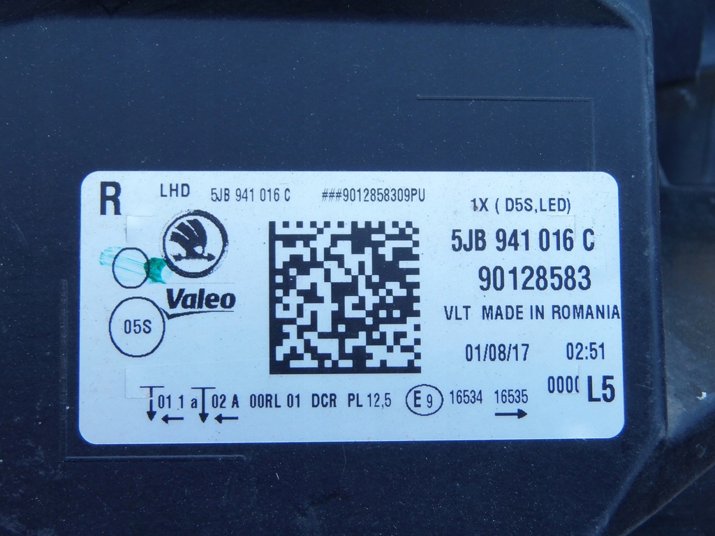 фото №14, Лампа правый перед 5jb941016c skoda rapid