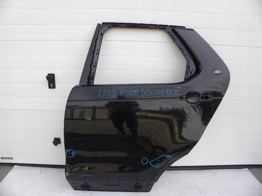 фото №1, Land rover discovery v l550 дверь задние левая сторона rok 14-2018 rok