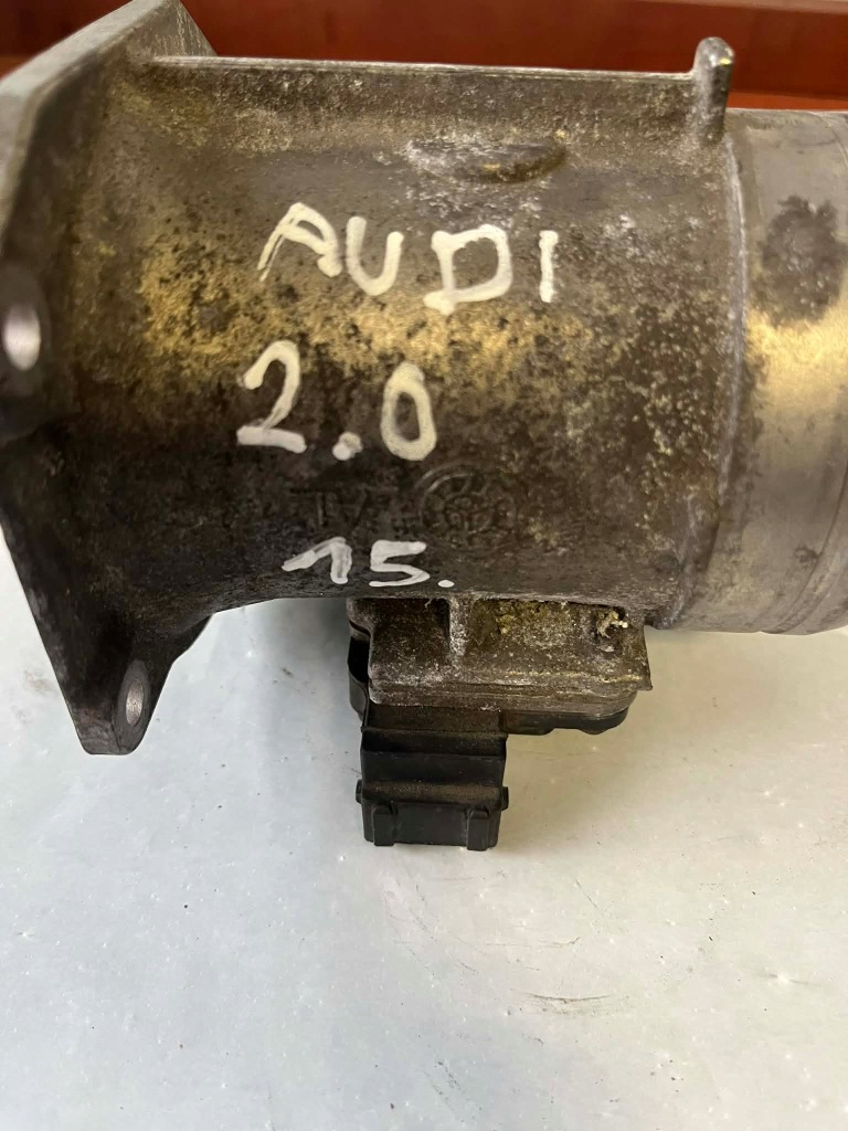 Купить Audi 80 b4 2.0 расходомер 050133471a