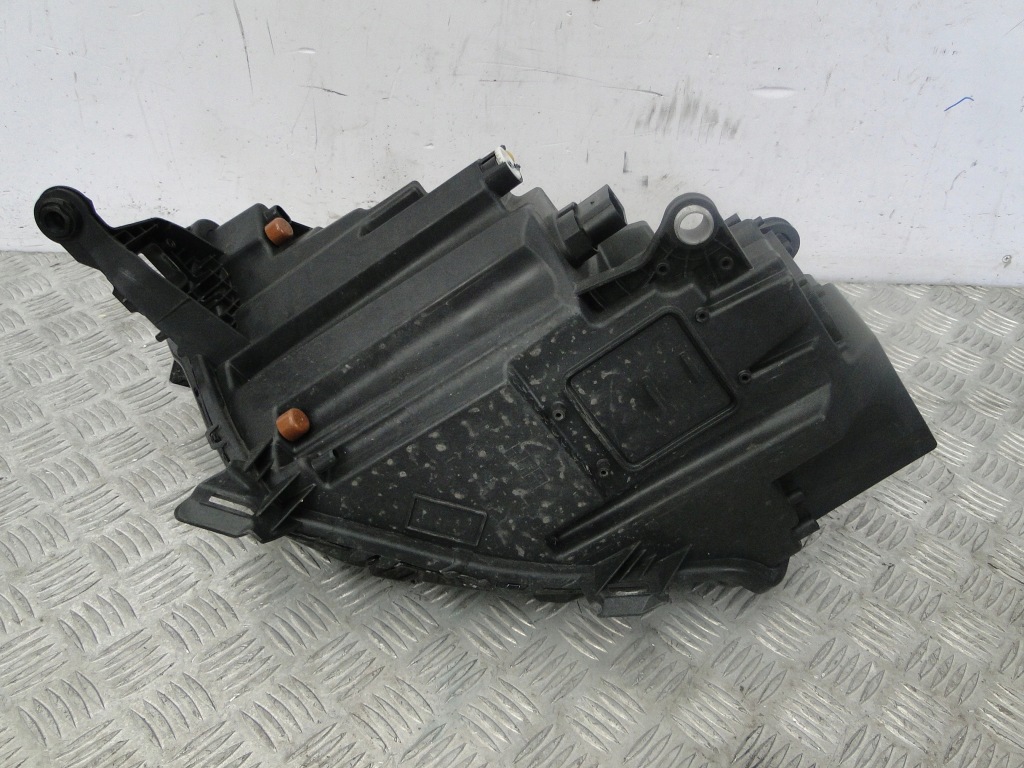 фото №3, Лампа лампы комплект skoda kamiq 2021 rok led 658941016 658941015