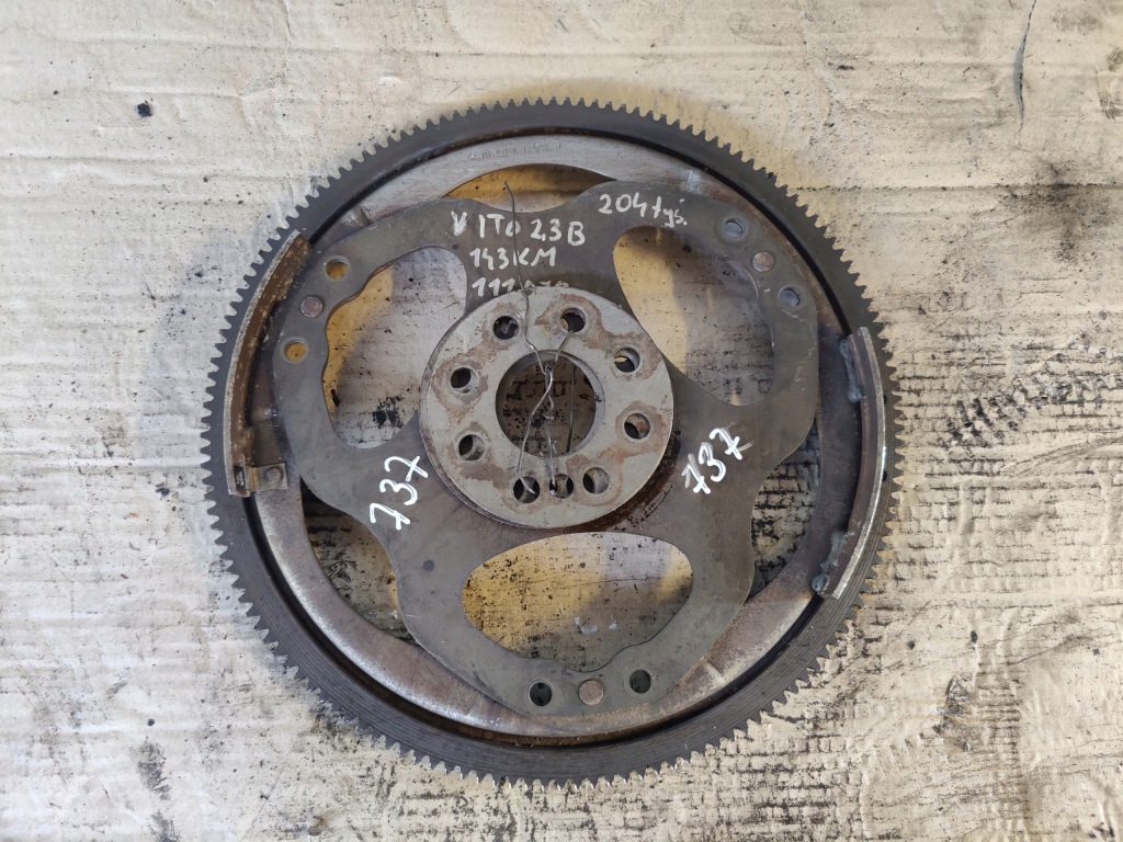 фото №1, Mercedes vito w638 2.3b колесо маховик 1110300112