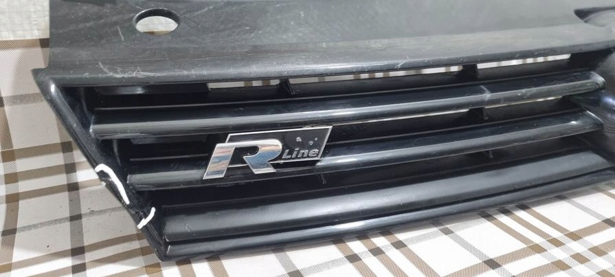 фото №4, Решітка радіатора vw polo 6co853653