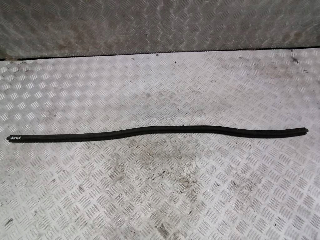 фото №1, Peugeot 2008 i прокладка жабо