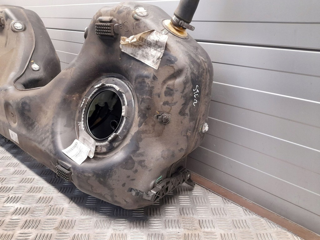 фото №8, Alfa romeo stelvio 2018 с задний бак топлива