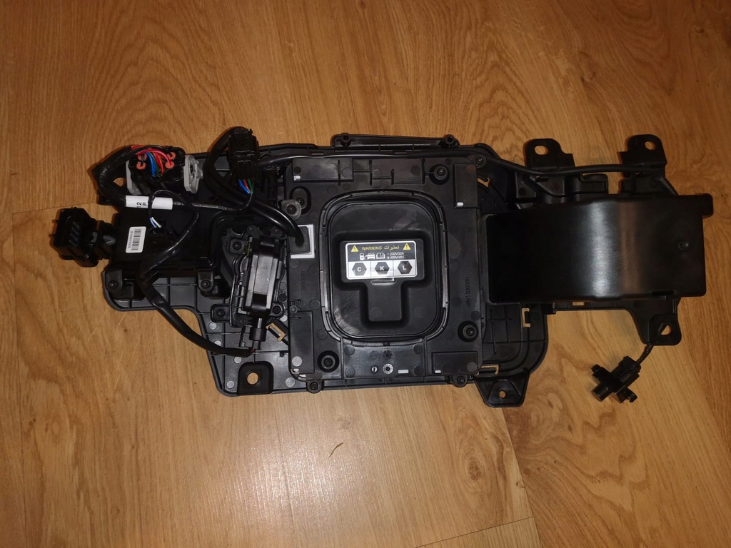 фото №7, Крышка разъём зарядки hyundai kona electric lift 20- 86340-k4aa0