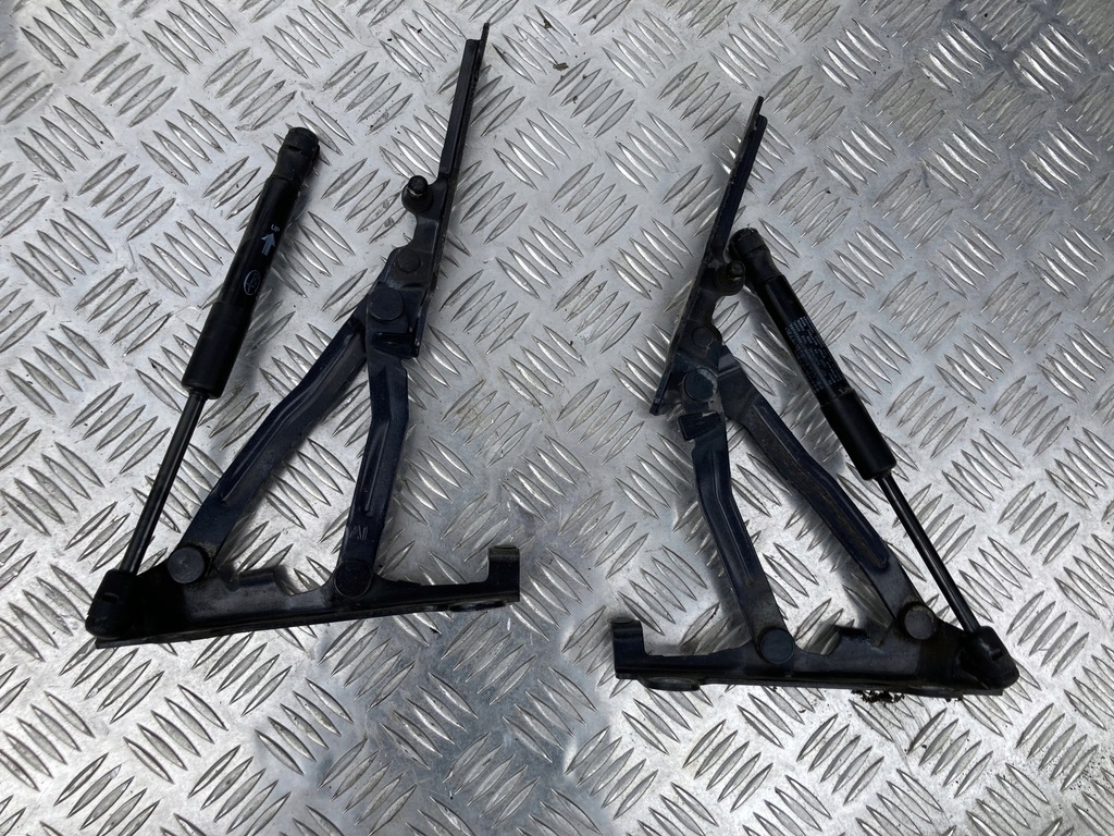 фото №1, Петля крышки левый правый gt86 brz 12-