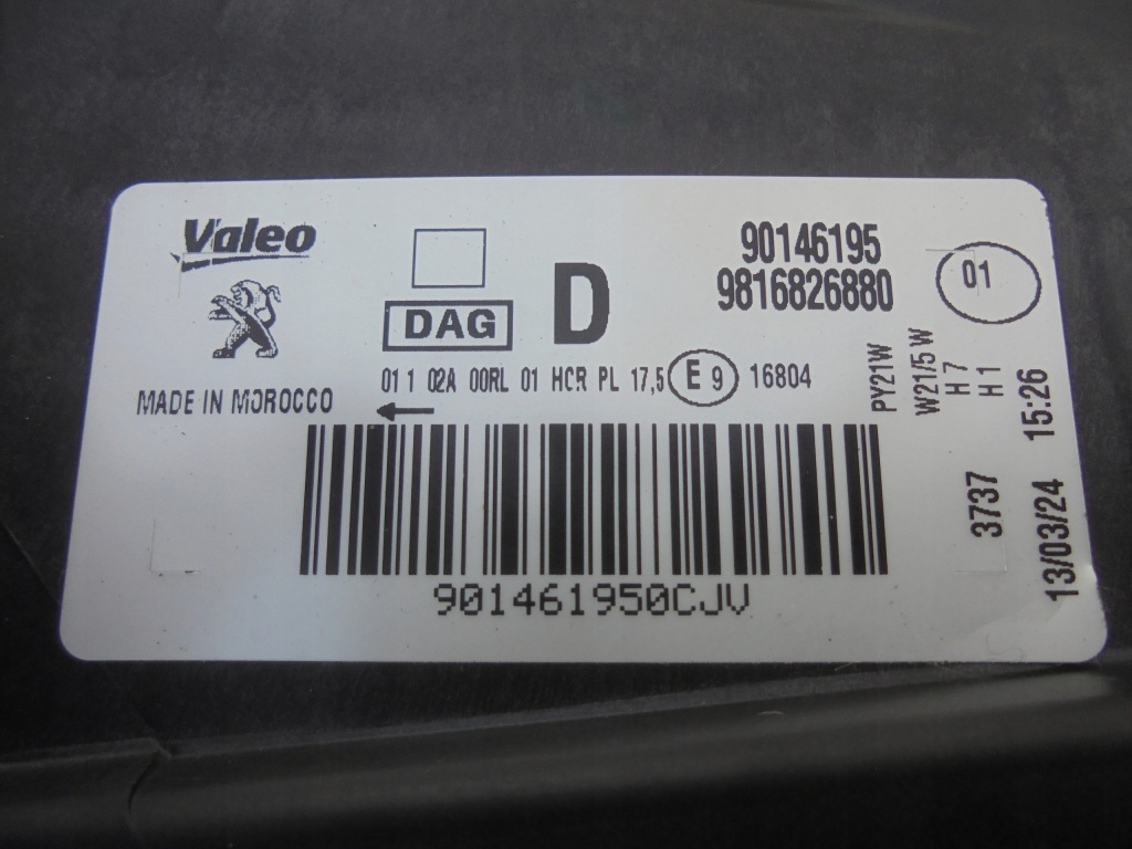 Лампа права фара правий peugeot partner rifter 9816826880 європа slask Зі Шроту