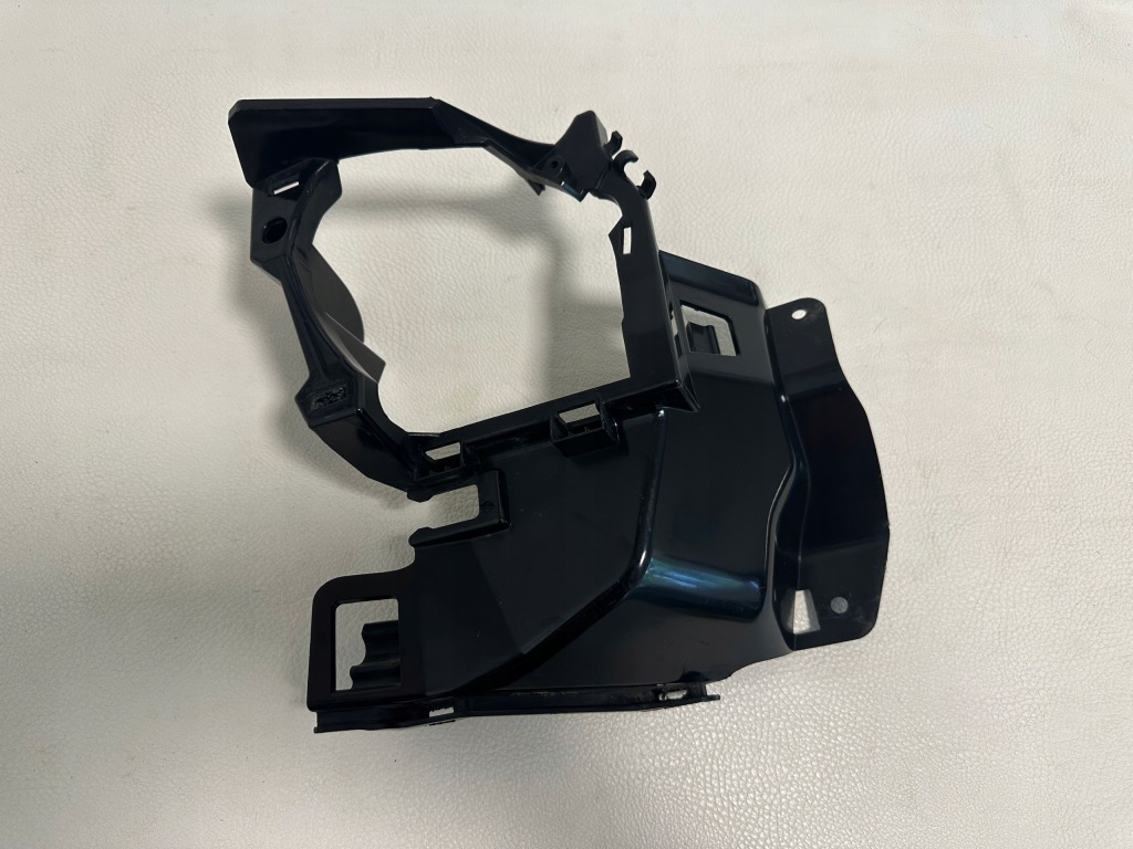 фото №1, Bmw 1 направляющая кронштейн противотуманной фары 7272579