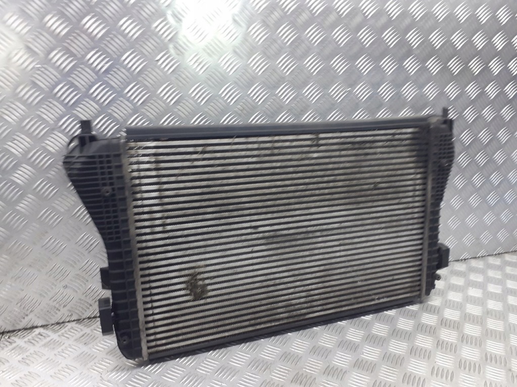 фото №1, Интеркулер skoda octavia ii 1.6 tdi 1k0145803aj