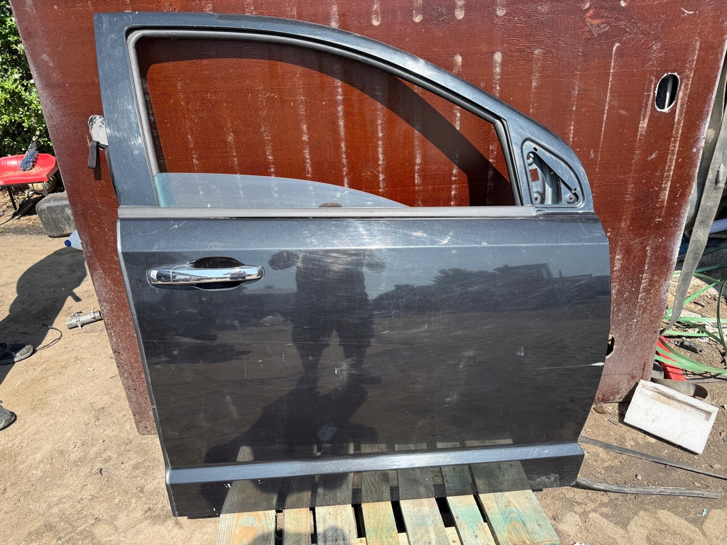 фото №1, Dodge journey fiat freemont дверь правый перед bez коррозия