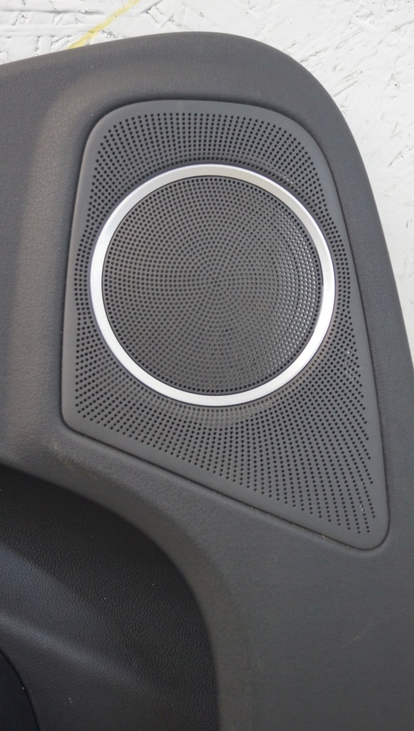 фото №6, Обивка дверь audi оригинальный номер 8t8867305