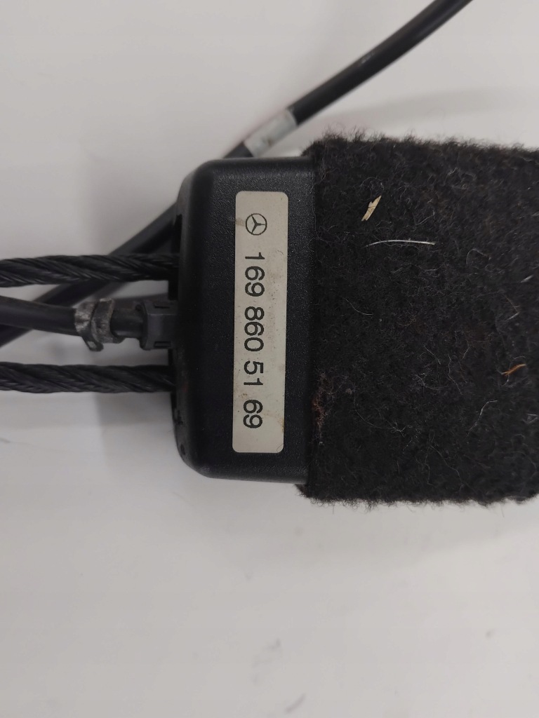 Mercedes b klasa w245 рестайлинг  клипса поперечина сиденье левый перед в Украине