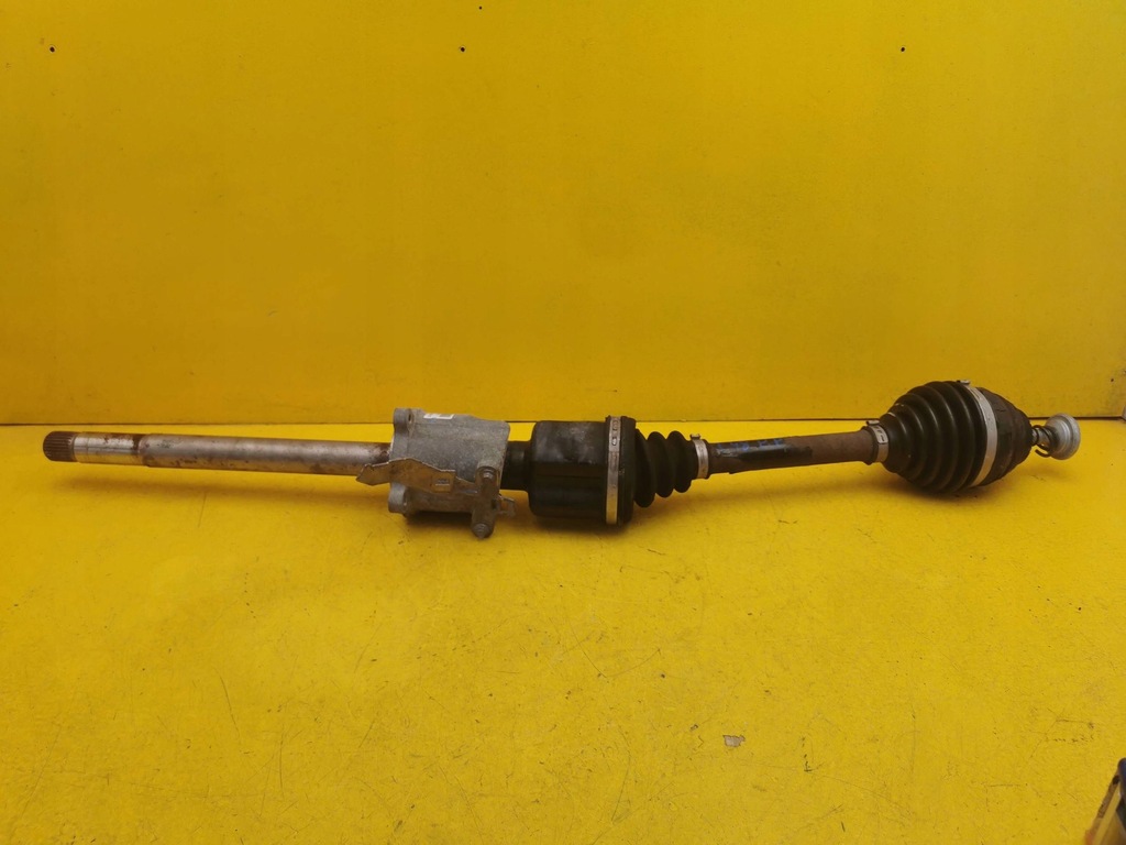 фото №1, Bmw x1 f48 2.0 d приводной вал перед передняя правая 7646908