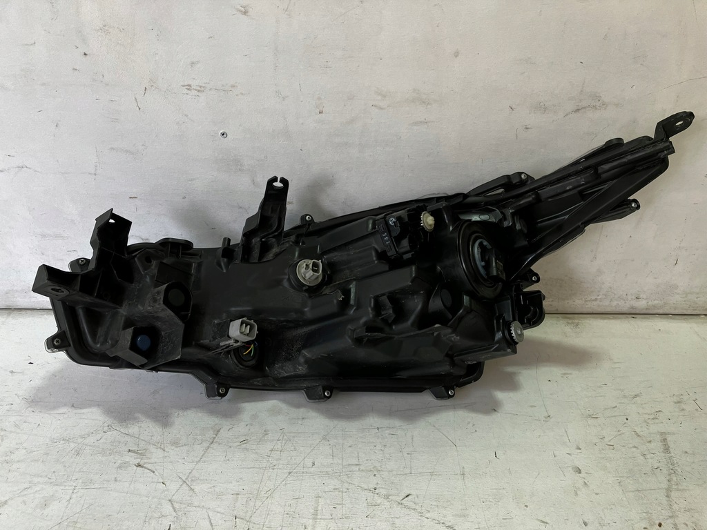 фото №10, Corolla e21 sedan лампа перед права звичайна led