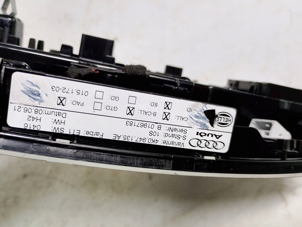 фото №8, Audi лампа стельовий 4k0947135ae europa