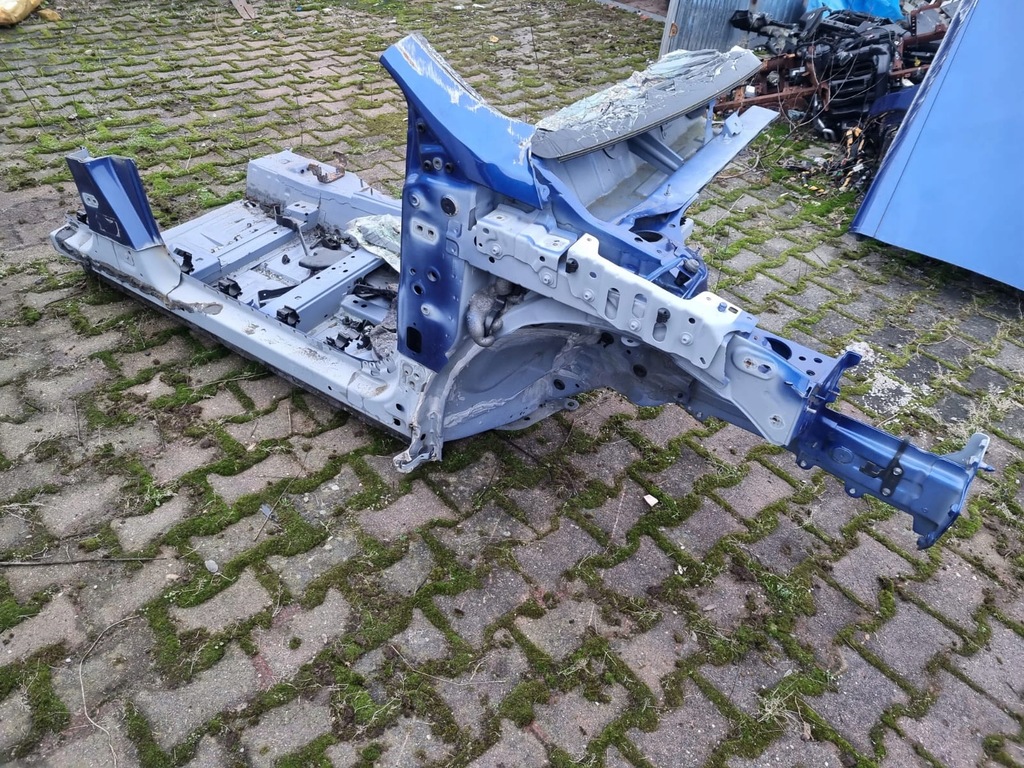 фото №1, Четверть лонжерон блок двигателя перед правая renault clio v 21r