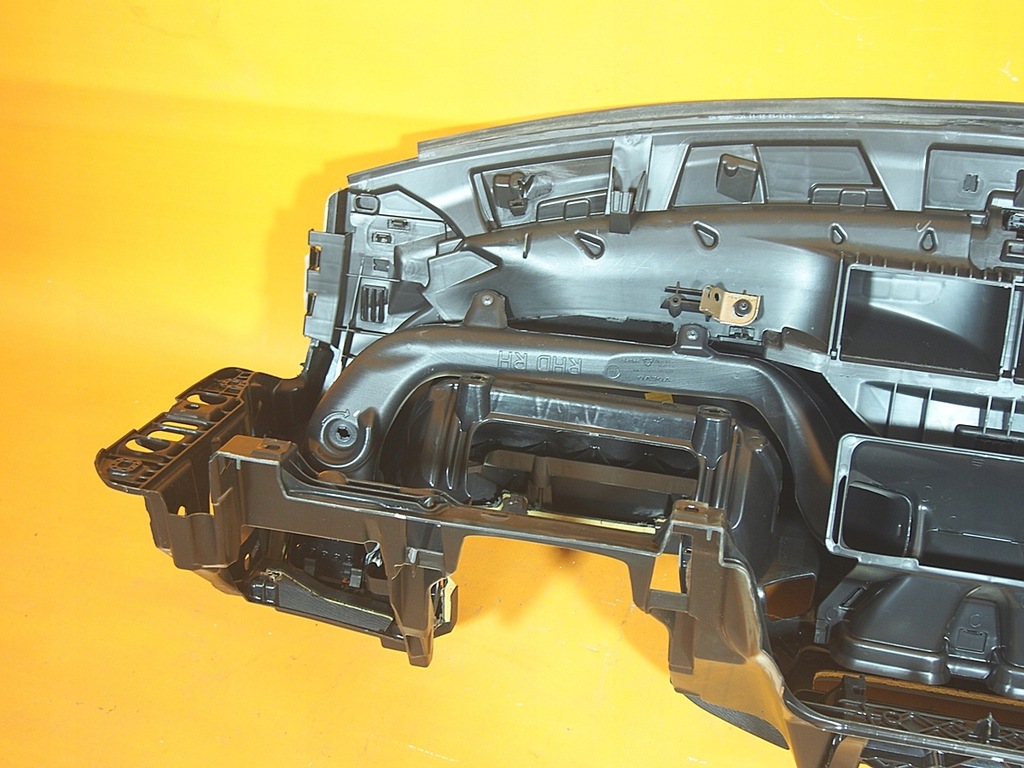 фото №11, Volvo v40 ii панель приладів приладова консоль rhd uk оригінал