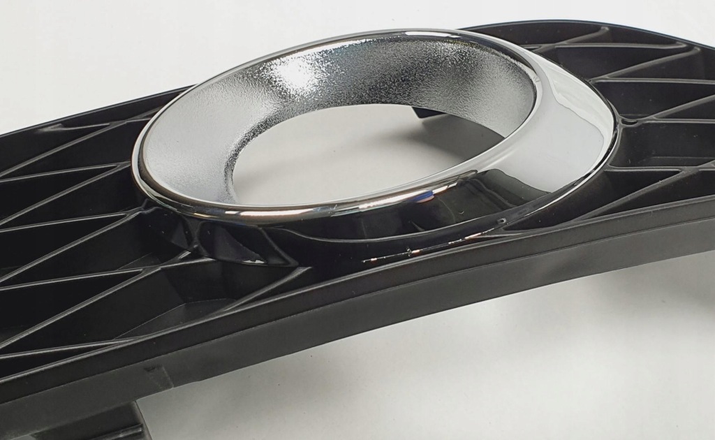 фото №4, Молдинг заглушка протитуманної фари права mercedes w169