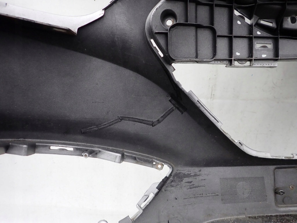 Hyundai ix35 09-15 бампер перед передний в Украине