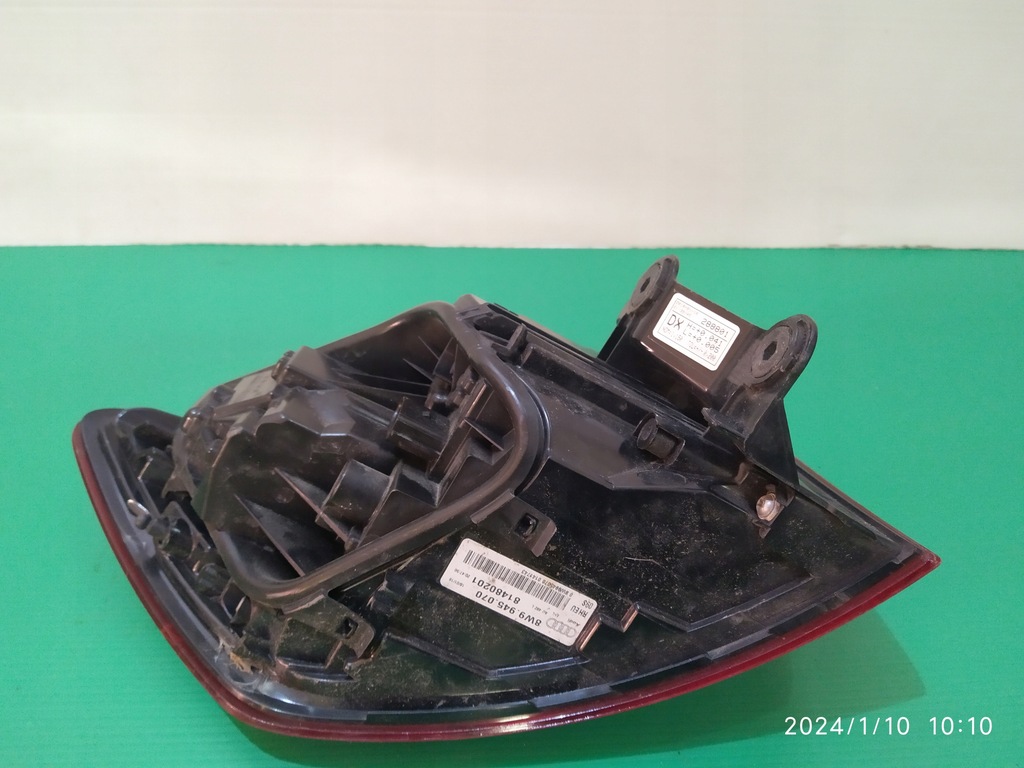 фото №9, Лампа правая задняя audi a4 b9 8w9945070