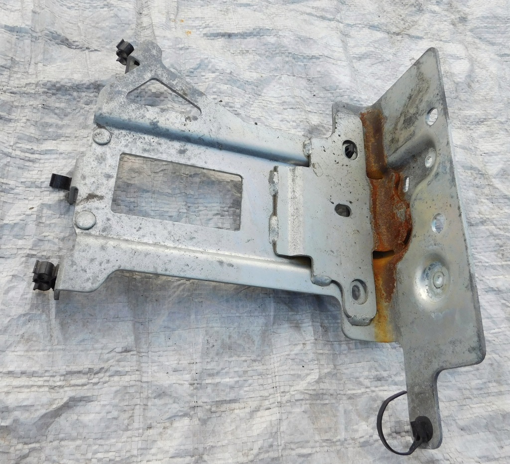 фото №1, Qashqai j10 +2 lift 1.5 dci основание кронштейн кронштейн компьютер