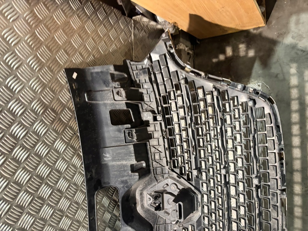 фото №8, Решётка радиатора перед renault master 3 iii lift / iv 2019- lift 628959833r