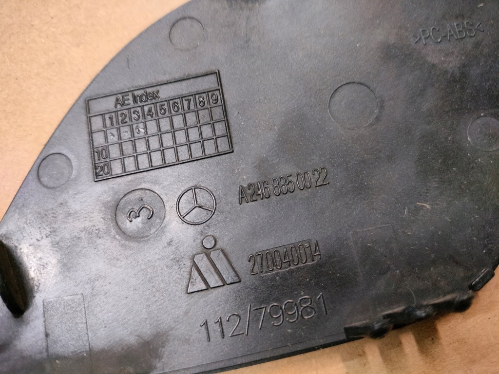 фото №12, W246 b-klasa заглушка hak бампер перед oryg a2468850022