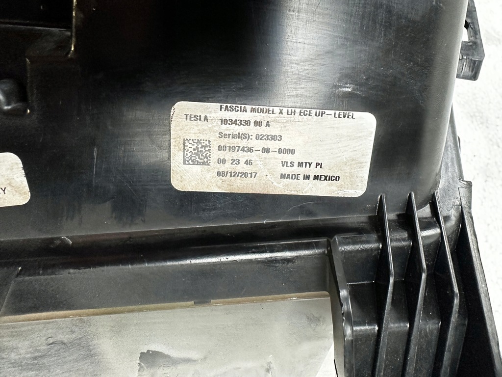 фото №4, Tesla x противотуманная фара левый led drl оригинал!