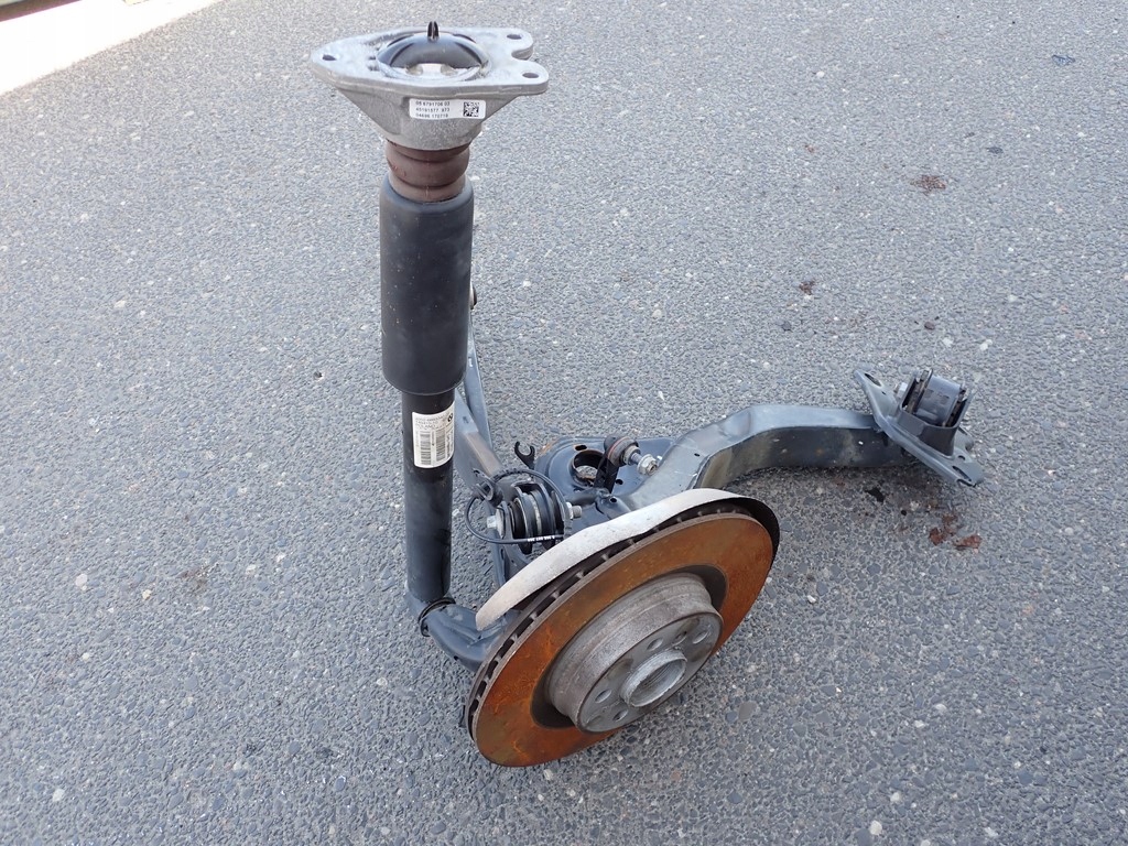 фото №1, Поворотный кулак ступица правый задняя 4x4 clubman f54 jcw 20r