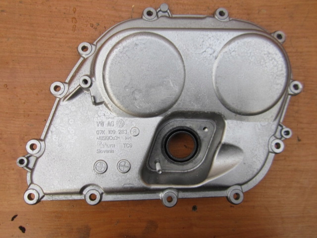 фото №7, Vw audi q3 rs3 rsq3 2.5 tfsi dnw dnwa daz daza корпус распределительного вала 07k109210ac