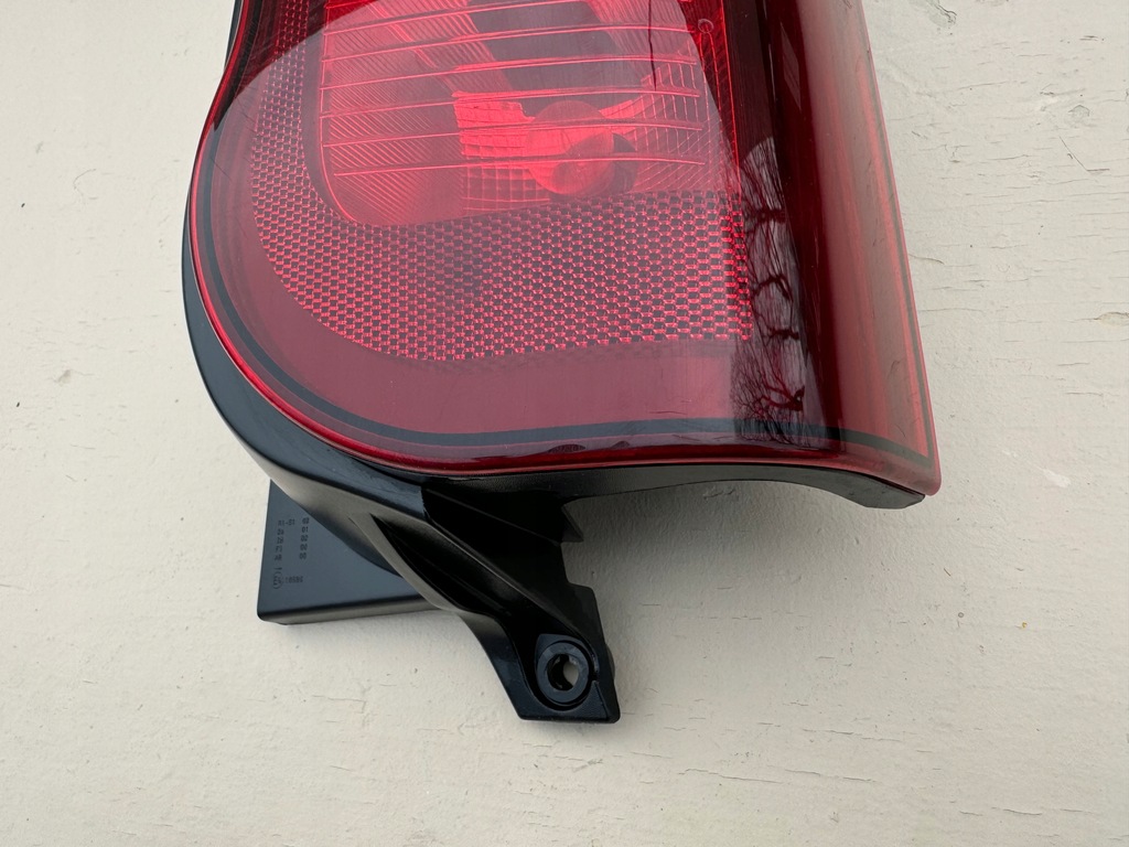 фото №14, Лампа задняя правая дверь пассажира toyota proace citroen berlingo bez вкладыш