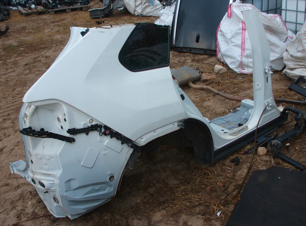 фото №1, Toyota rav4 v покоління bok чверть права перед задня