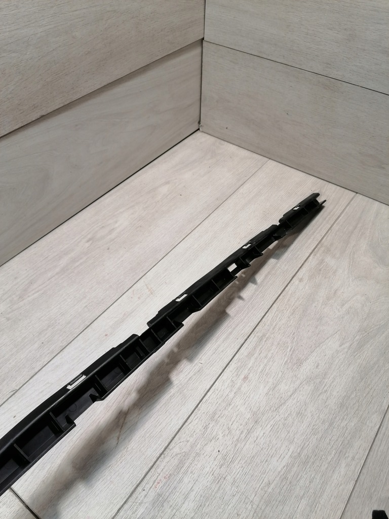 Mercedes w156 кронштейн  порог правый  a1566980414 Киев