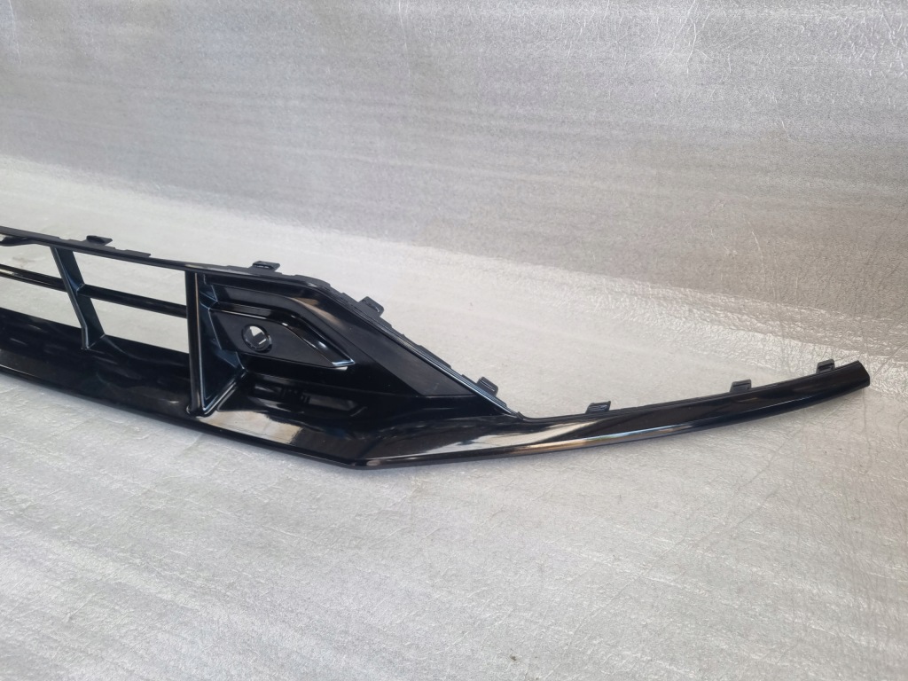 фото №4, Volvo v60 s60 r-desing решётка бампера 31455656