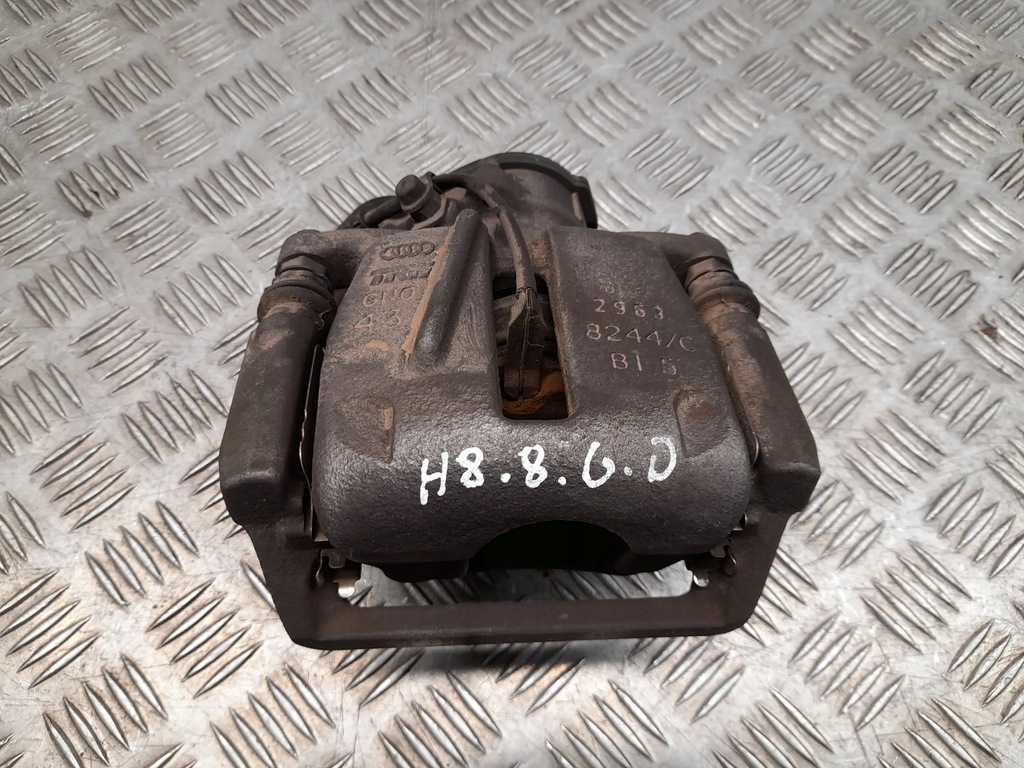 фото №6, Audi a8 s8 d4 4h 4h6af задня сторона права супорти