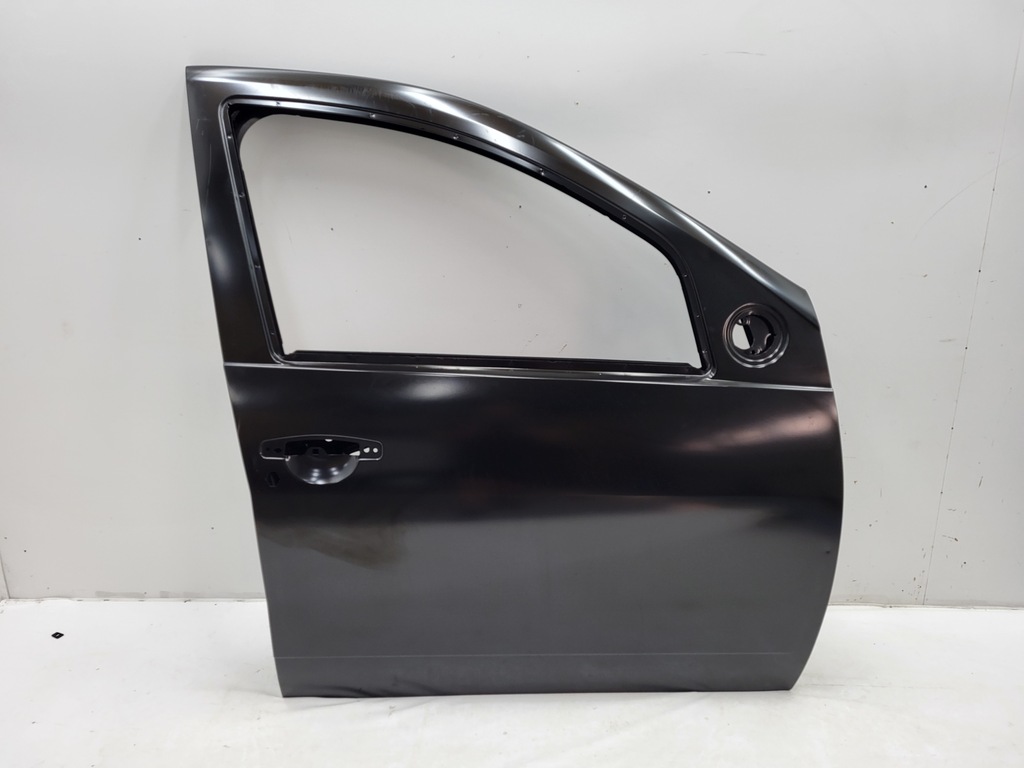 фото №1, Dacia sandero duster i 08-12 передние правое дверь