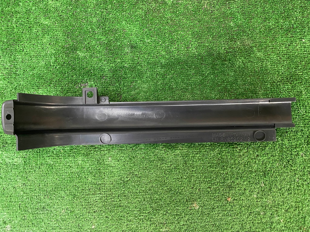 фото №2, Discovery 2 1998 - 2002 молдинг підфарник